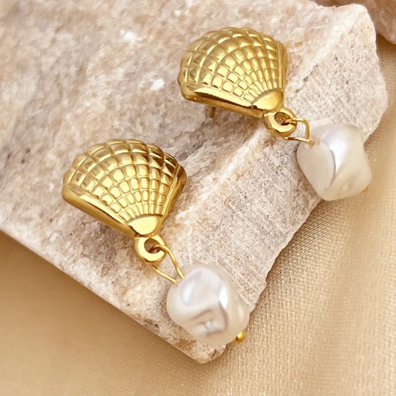 Shell Pearl Earring | 18K Gold Plated